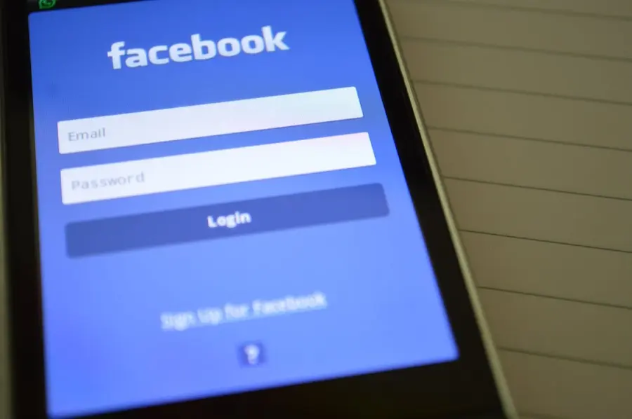 Come cambiare la password di Facebook